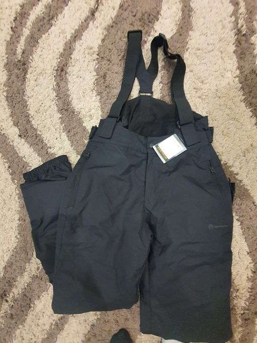 Продам женские балоньки!Размер 48.Стоимость 12000.Новые.