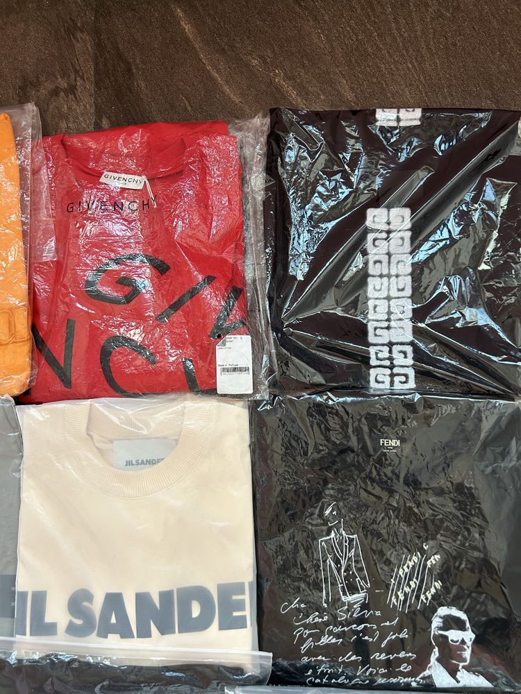 Louis Vuitton/Celine/Givenchy/Lanvin/Dior/Loewe/Vetements/Jil Sander