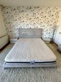 Pat dormitor cu noptiere calitate premium 220/180 m impecabil