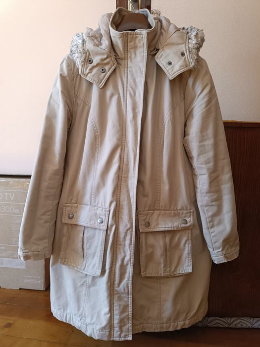 Продавам дамски якета L/XL