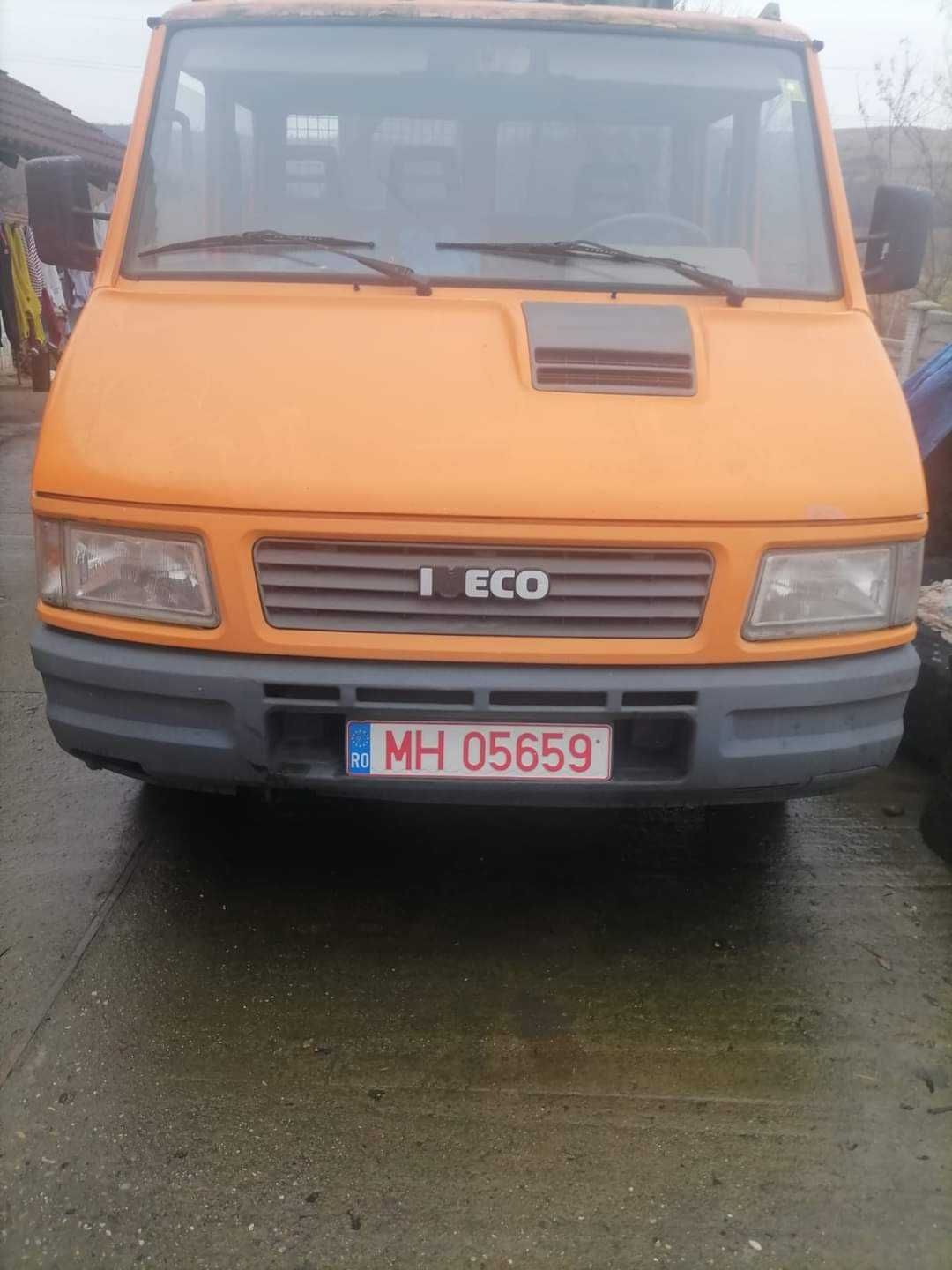 Vând Iveco daily