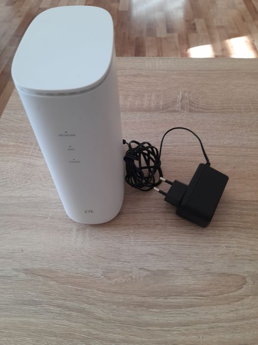 Рутер ZTE работещ