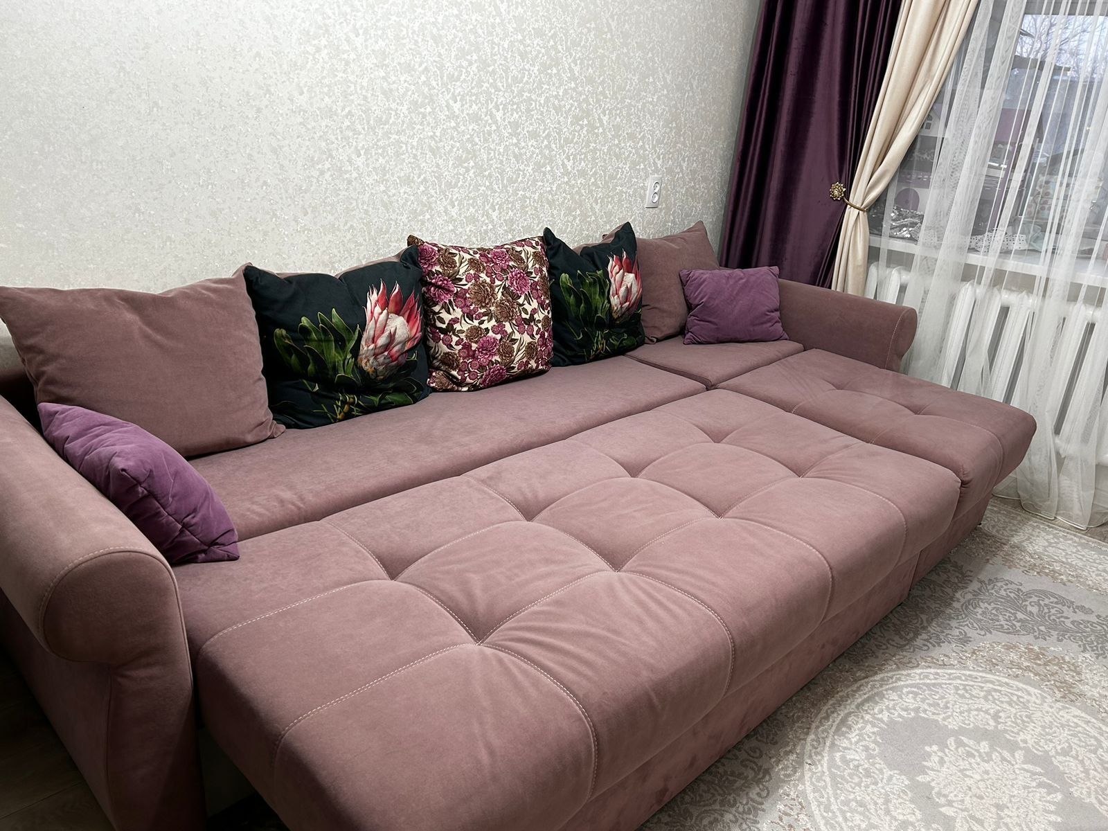 Продам диван в очень хорошем состоянии