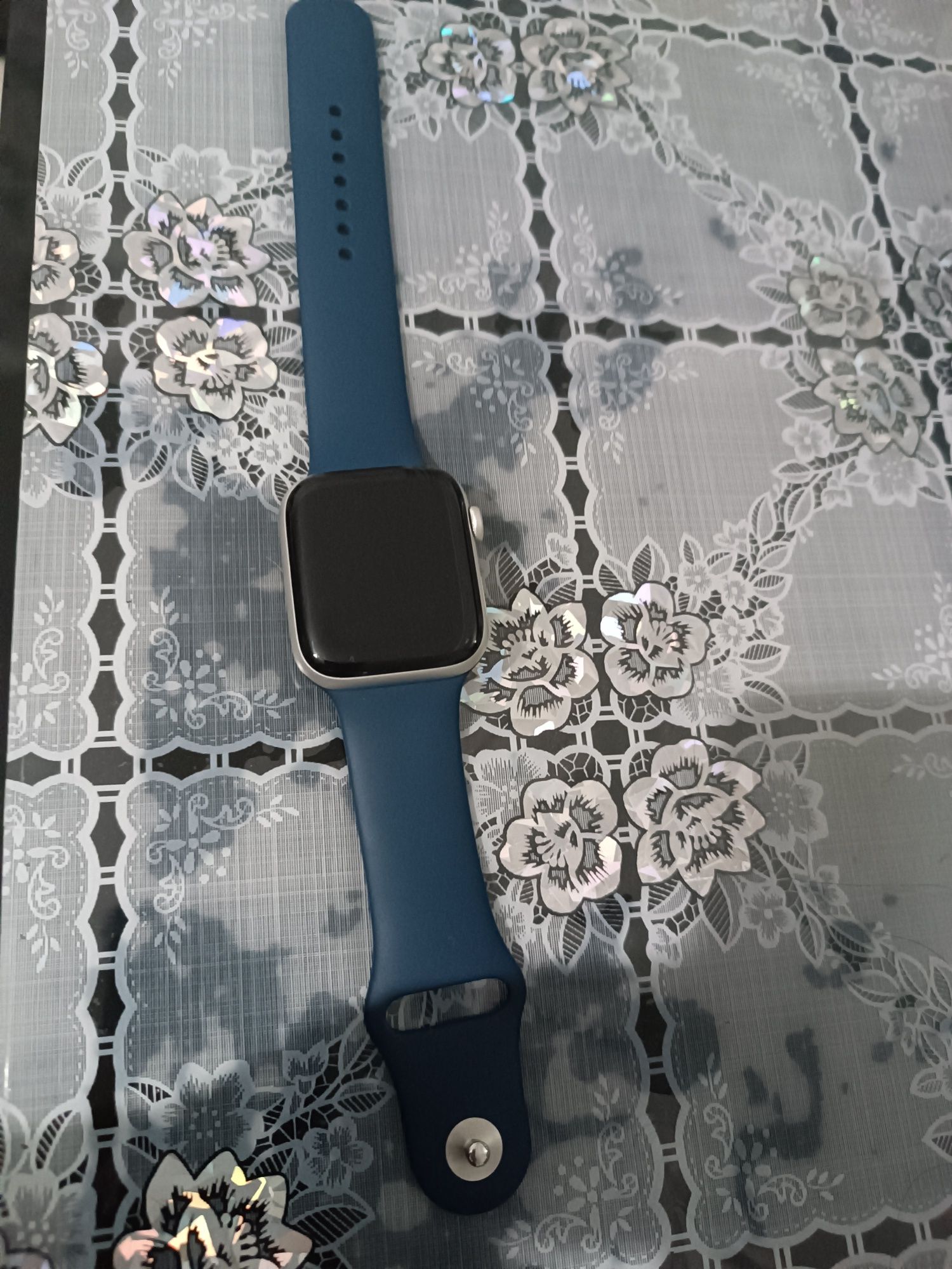 Apple watch se 44