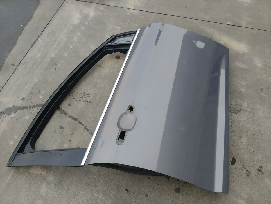 usa portiera dreapta fata  ford focus 3 scurt