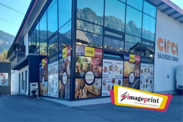 banere autocolant perforat sablare rollup steag folie solara colantari