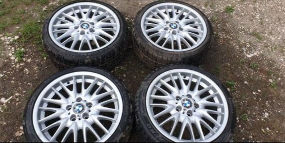 Vând sau schimb set roti BMW 225 40 R18 gume de iarna