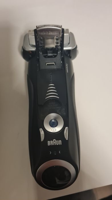 Aparat de ras Braun seria 7