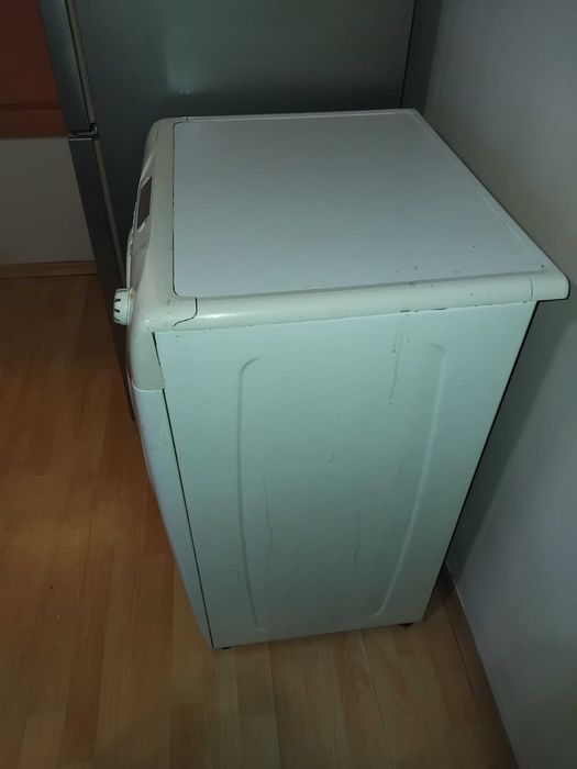 Пералня Канди Работеща