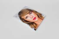 martin schoeller - close, coperta taylor swift