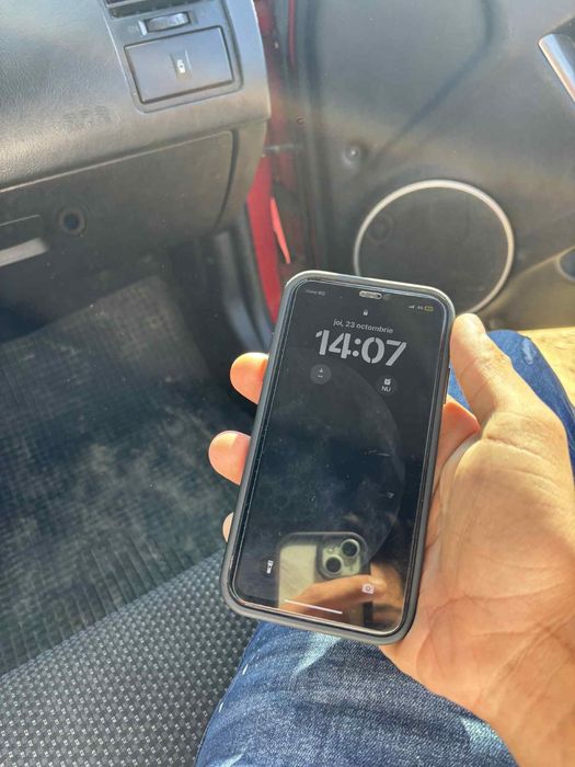 Vand iphone 11  black