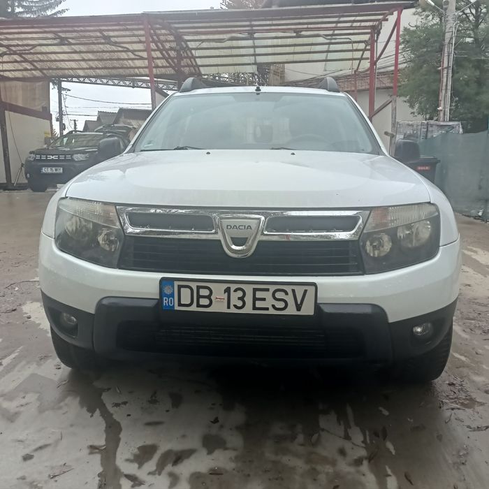 Vând Dacia Duster 4x4