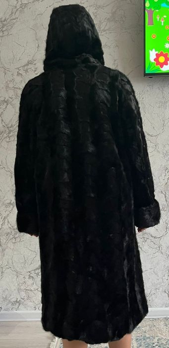 Продам  срочно  шубу норковую