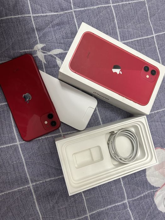 Iphone 11 64 GB qizil