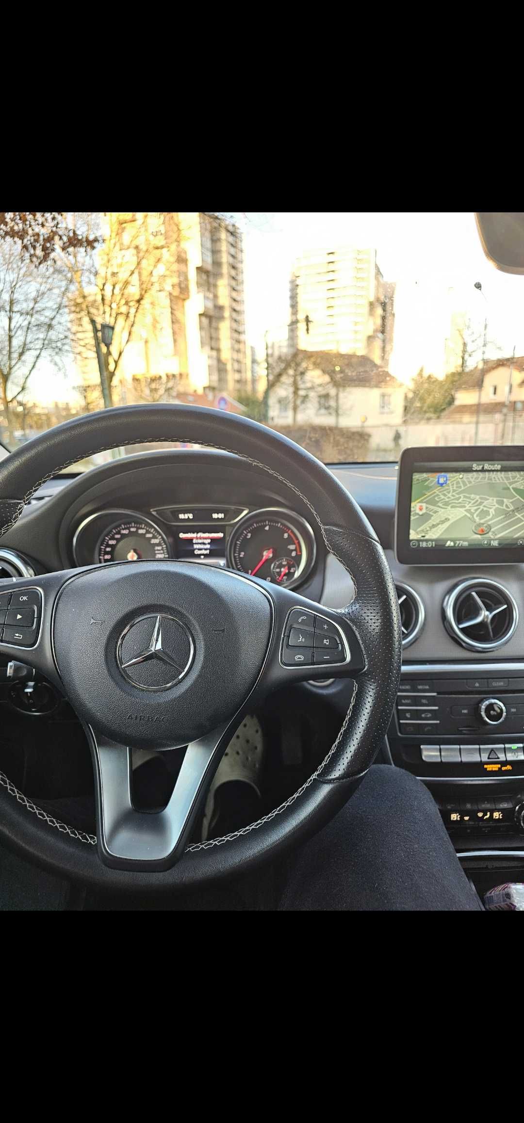 Vand sau schimb Mercedes GLA 180 2018 faza 2 faruri led