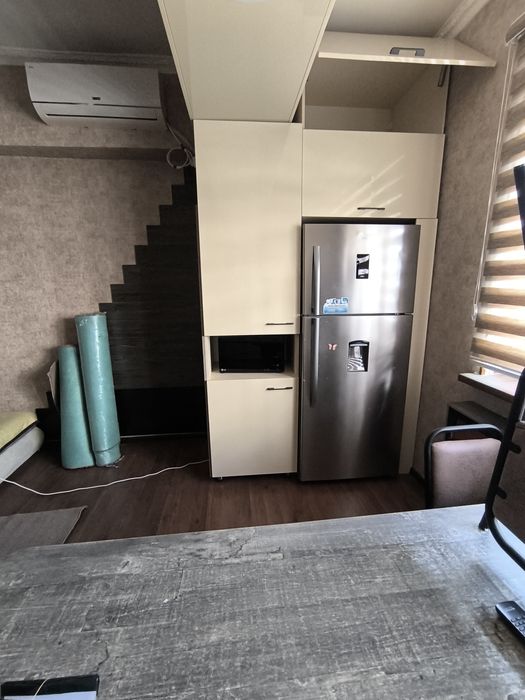 2 х комнатную квартиру Сергели массив СТРОИТЕЛЬ. РЕМОНТ. 2/9 . 64 М²