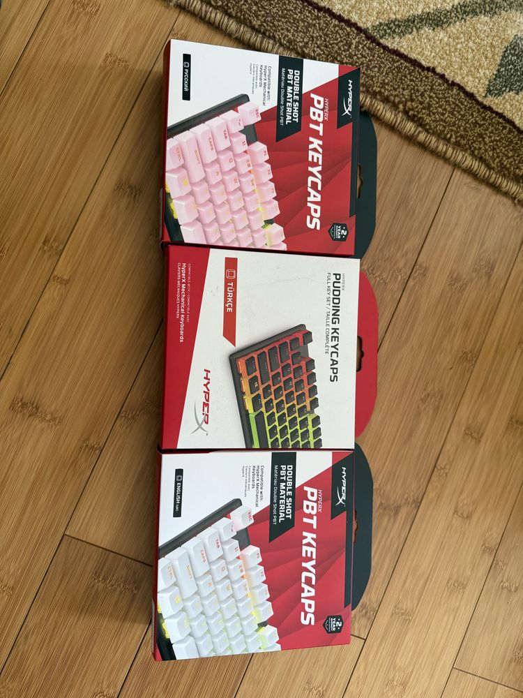 Keycaps hyperx roz albe si negre