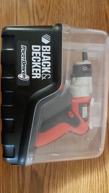 Bormasina cu acumulator black&decker