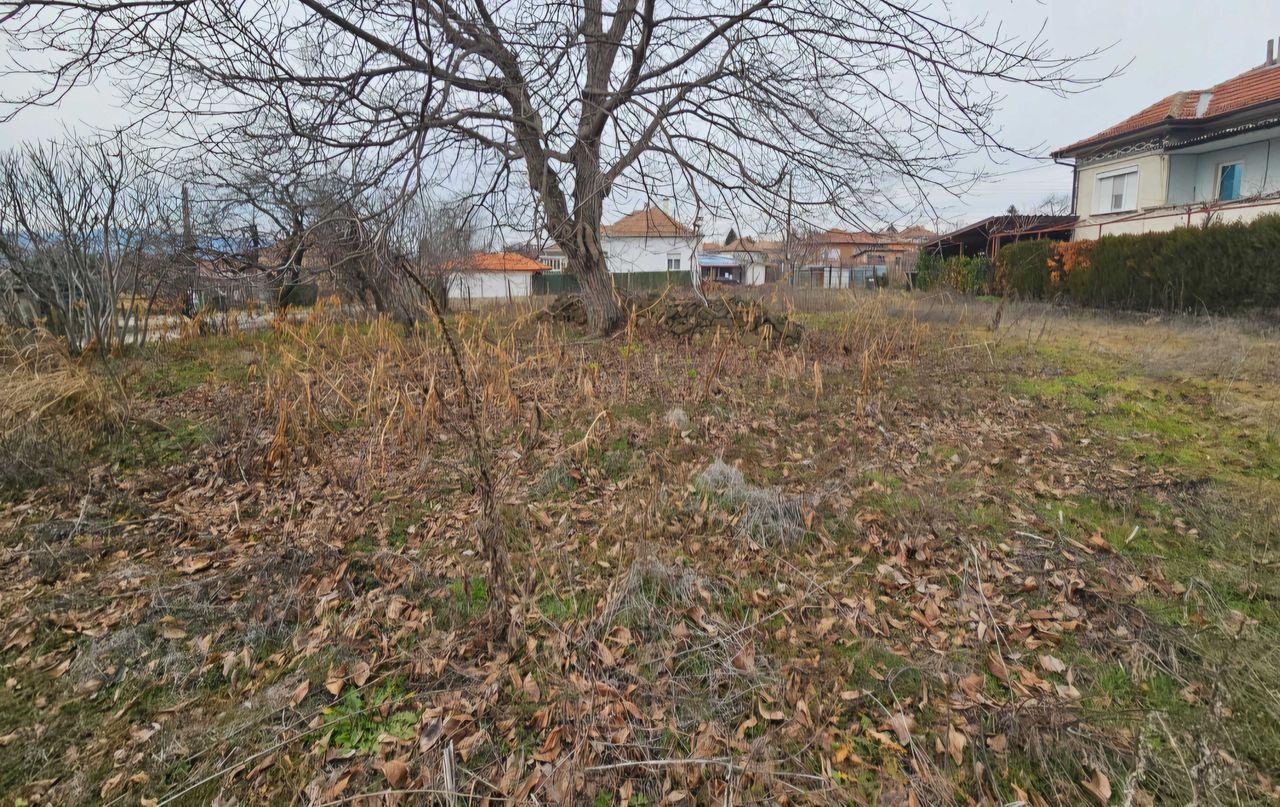 Продава се Парцел в Долна Оряховица - 1000 кв.м за 16 €/кв.м - Снимка #2