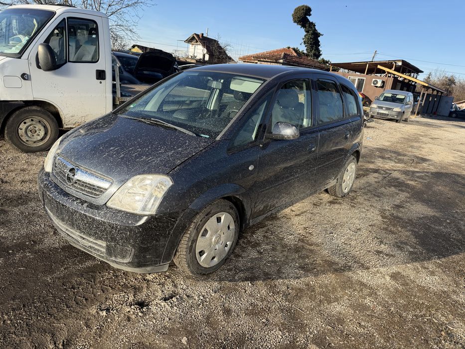 Опел мерива 1.7 дизел 2008 Г само на части