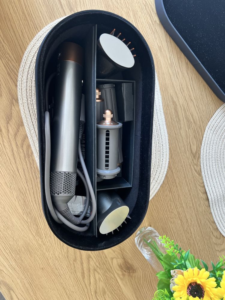 Пълен комплект Dyson airwrap за дълга коса