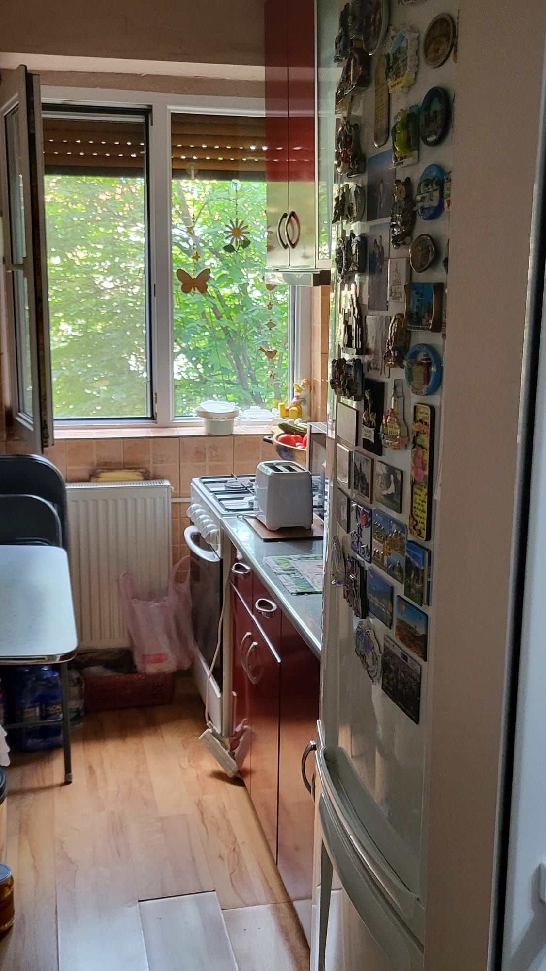 Vând apartament 3 camere