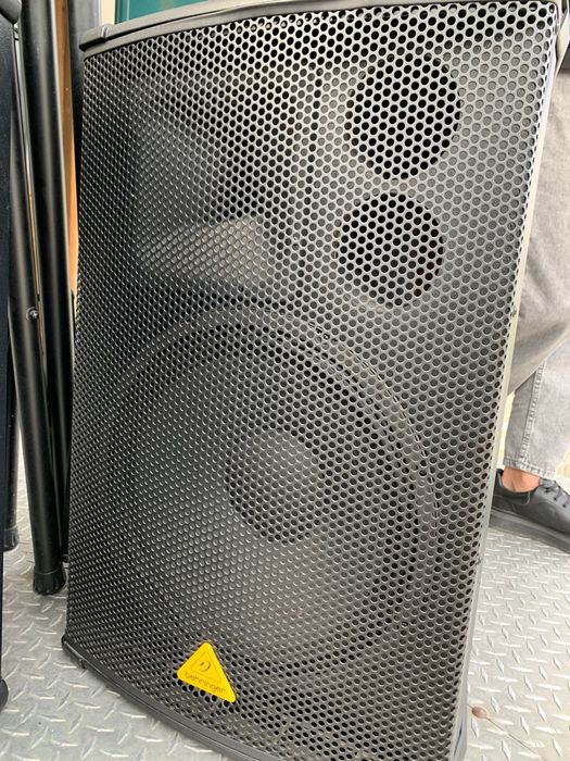 Продам музыкальный аппаратура