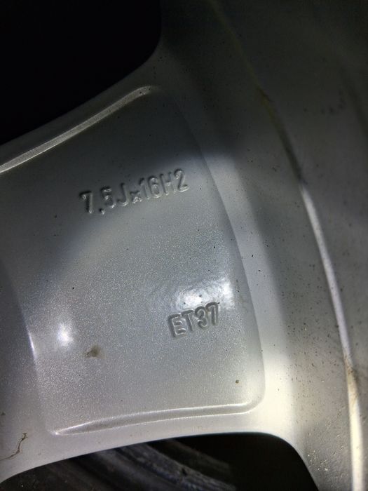 16цола оригинални за Ауди 7.5J ×16 ет 37 5×112 ц.57.1мм