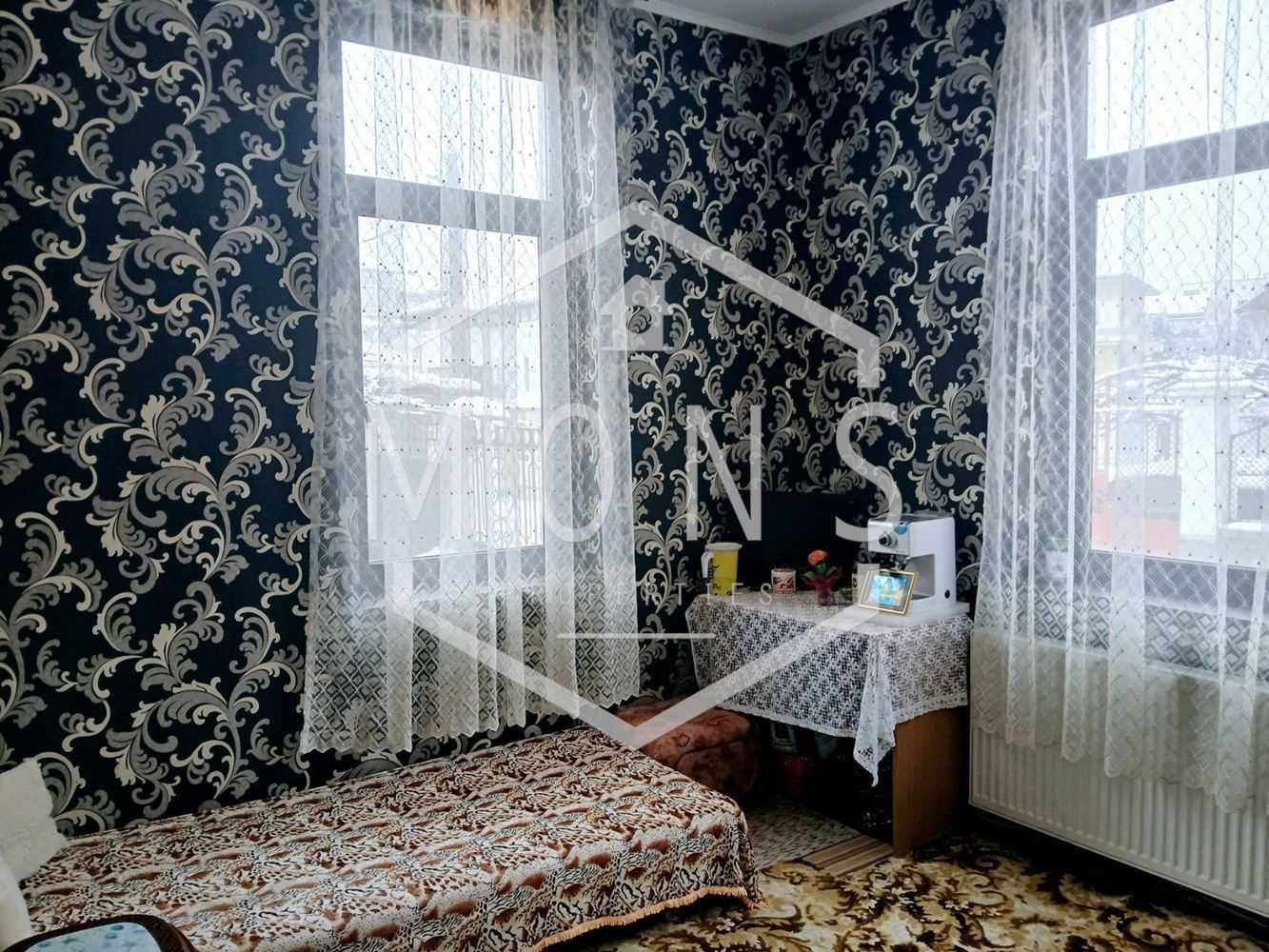 Етаж от къща с двор за продан  в ТОП центъра на гр. Севлиево