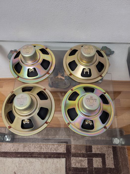 Difuzoare Pioneer 16 Ohmi, magneți Alinco