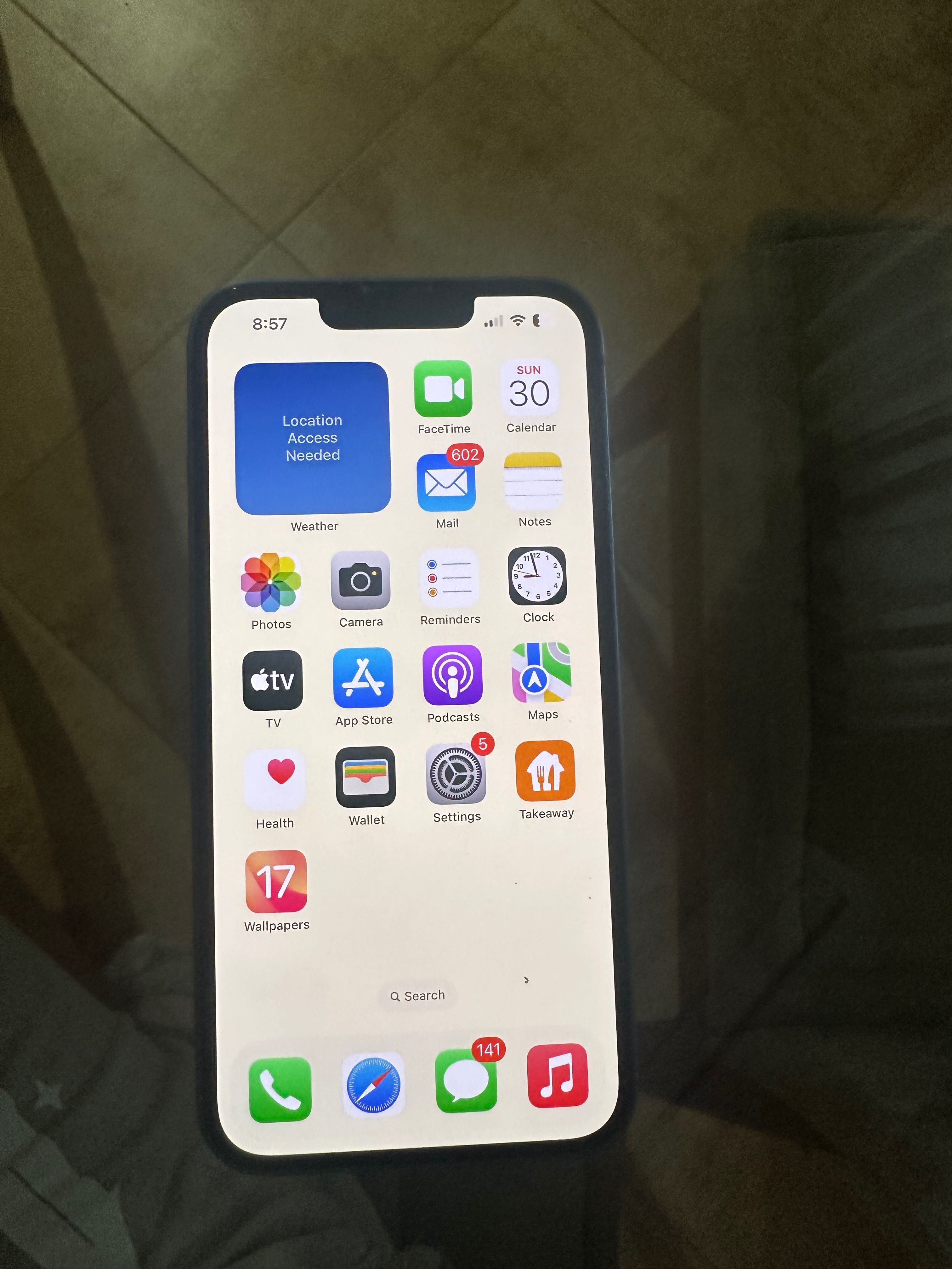 Iphone 13 navy/baby blue