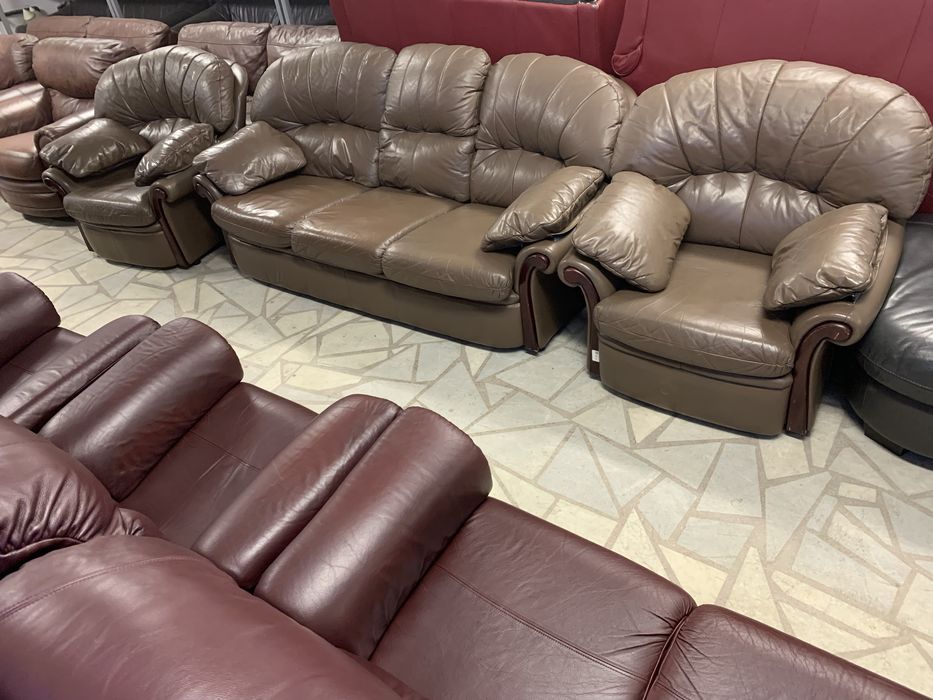 Холна гарнитура ест кожа