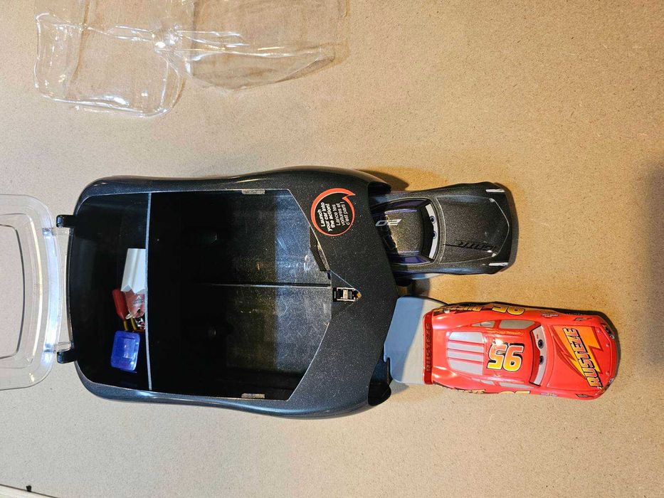 Дисни Колите - Гараж /куфарче/ с изстрелвачка