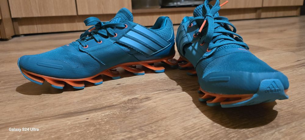 Нови Оригинални Adidas Springblade
