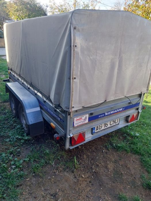 Vând remorcă de 750 kg