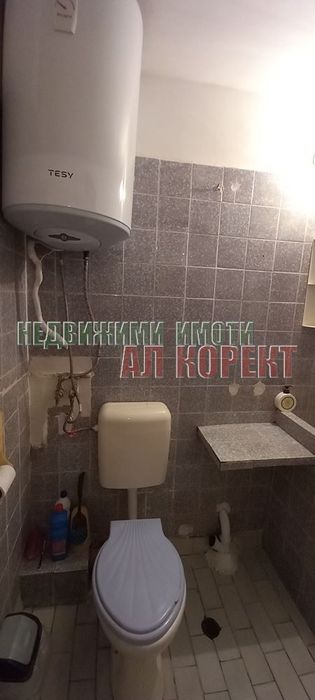 Дава се под наем Тристаен апартамент в Варна, Базар Левски - 65 кв.м за 350 € - Снимка #11