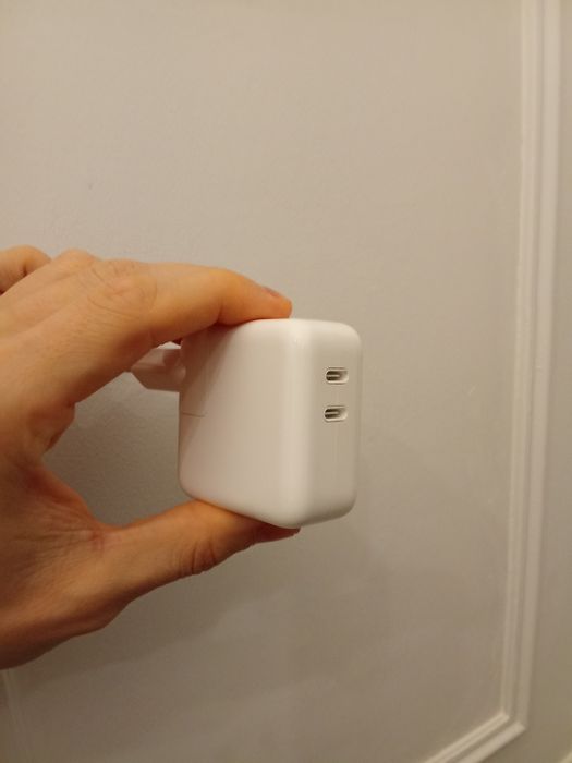 Блок питания Apple 35W Dual USB-C Port Power Adapter