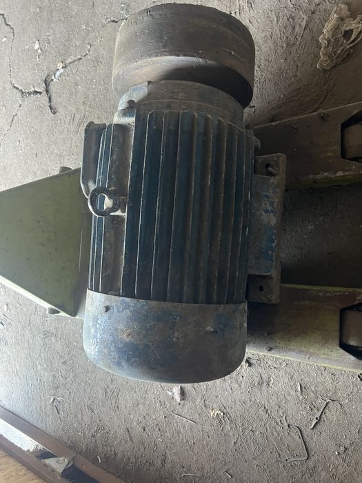 Motor slefuitor, lustruit, polizare, 15 kw . 1.000 rpm