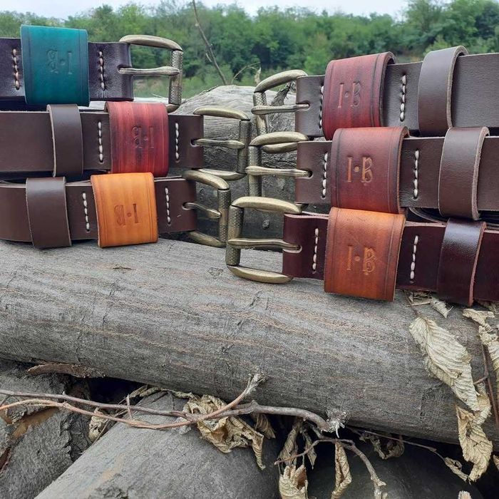 Curele din piele naturală full grain - durabile și stilate.