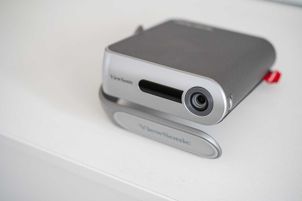 Videoproiector ViewSonic M1+, led, wvga, 300 lumeni Harman kardon hdmi