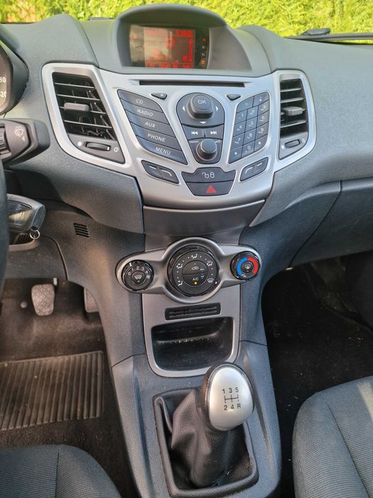 Ford Fiesta Titanium 1.6tdci euro5 2011