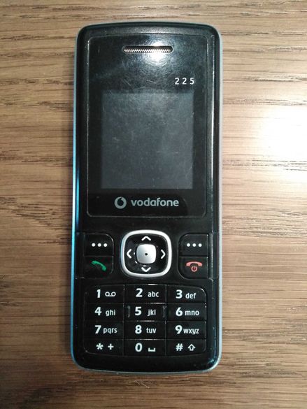 Мобилен телефон Vodafone 225