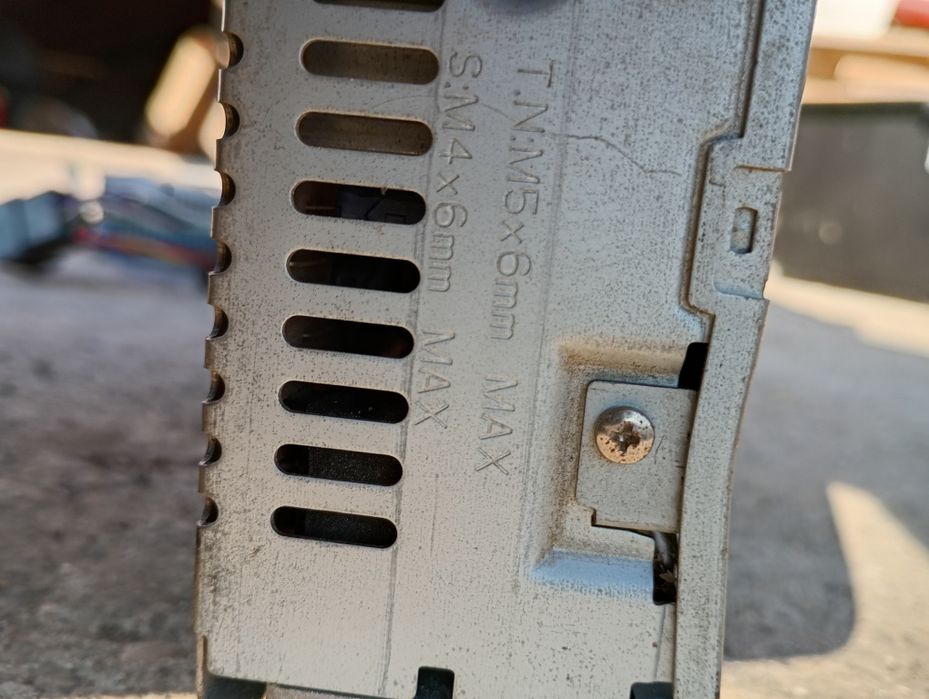 Vând casetofon lg și Daewoo auto