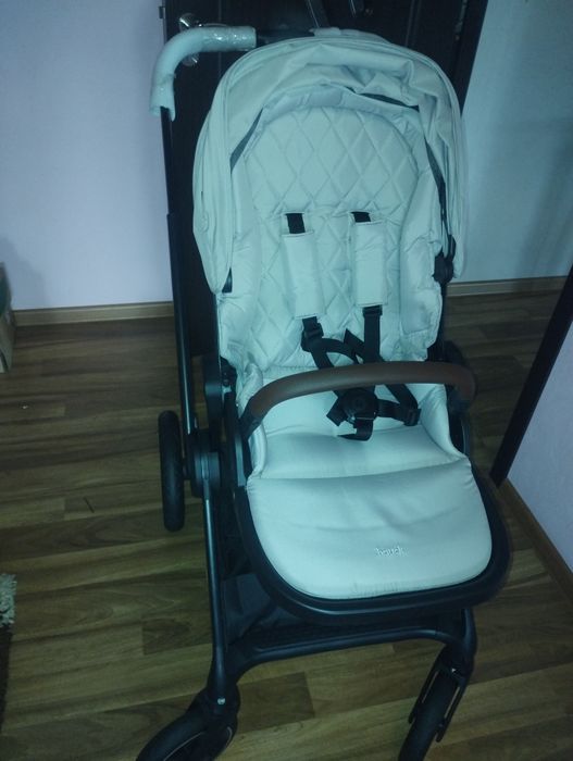 Cărucior Hauck walk N care+ scoica cybex aton B2