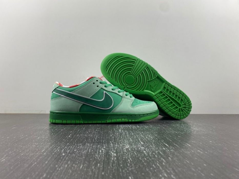 Nike SB Dunk Low Green Lobster