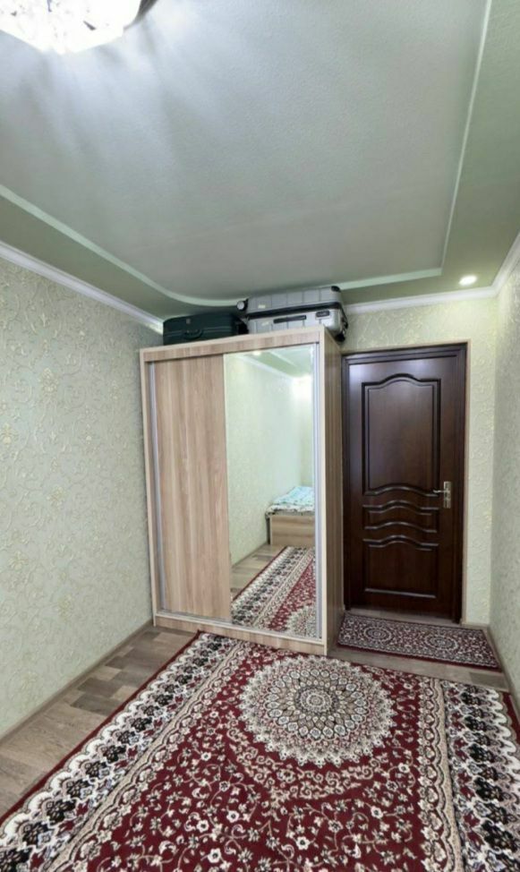 Второй этаж двух комнатная Бунедкор стадион балкон 2*4 50кв.м
