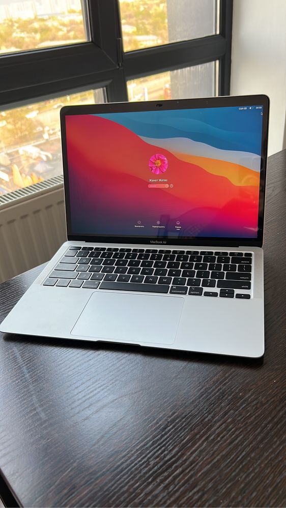 Macbook air 13’ в идеальном состоянии