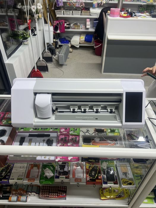 Продам аппарат для наклейки защитных стекл