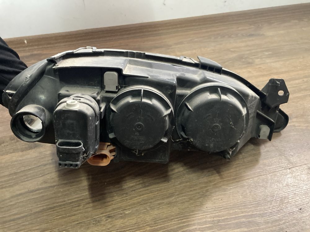 Ляв фар за Renault Megane/ Рено Меган 2002г