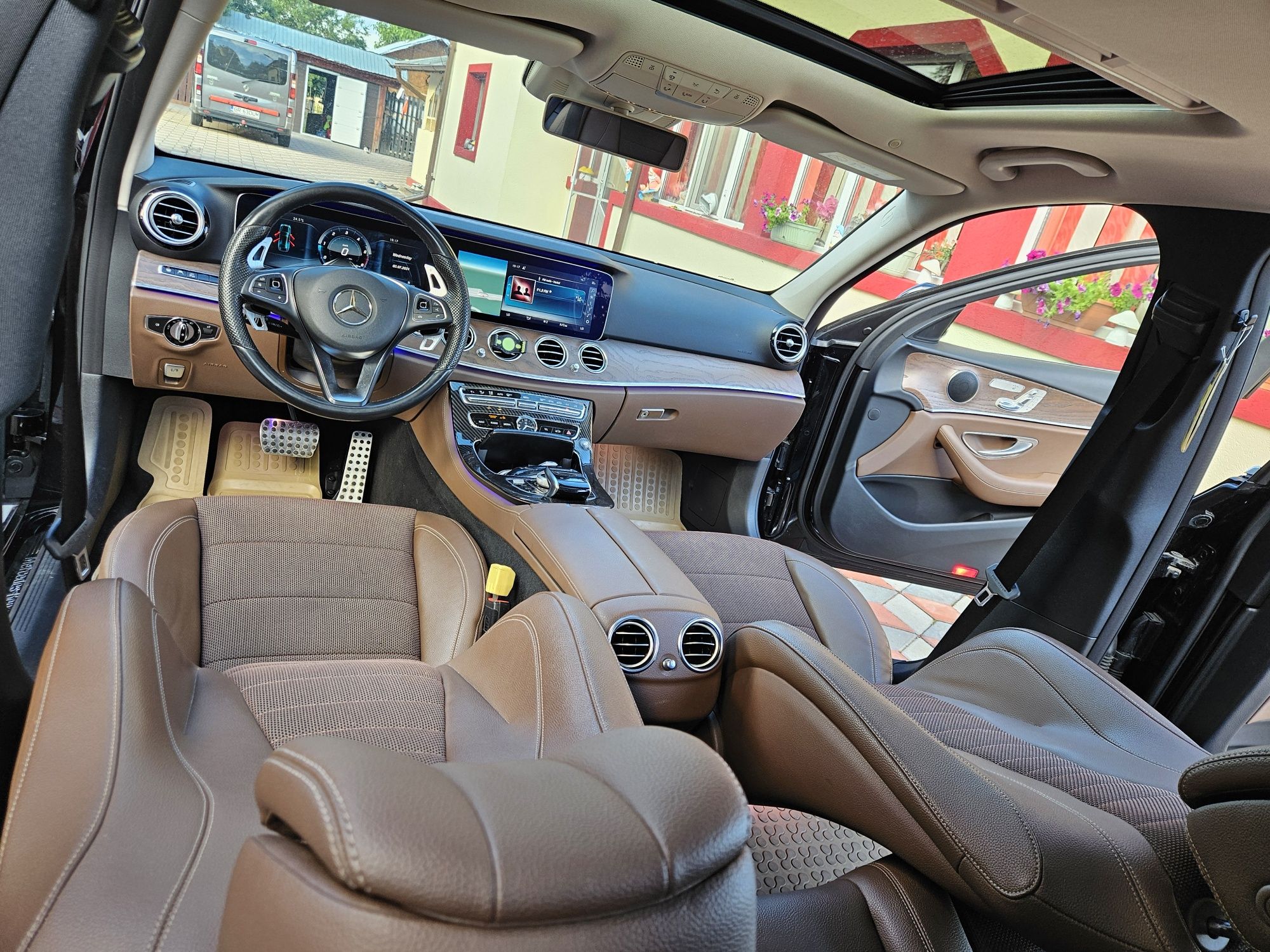 ,Mercedes E220 I